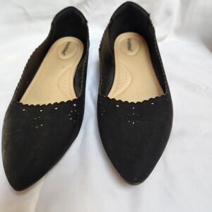 Viettes Black Scalloped Laser Cut Pointed Toe slip on Flats Size 9
